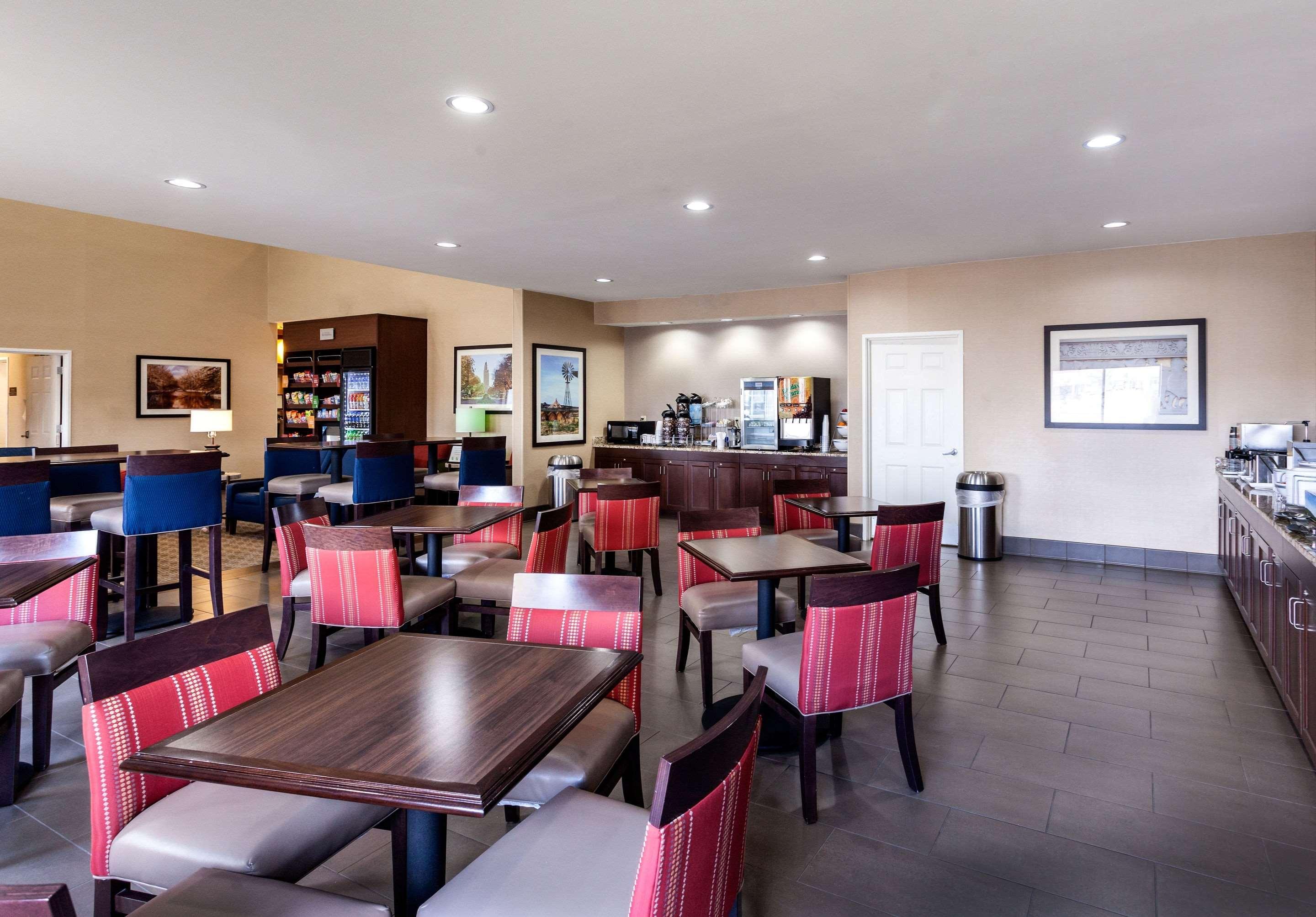 Comfort Suites University Lincoln Extérieur photo