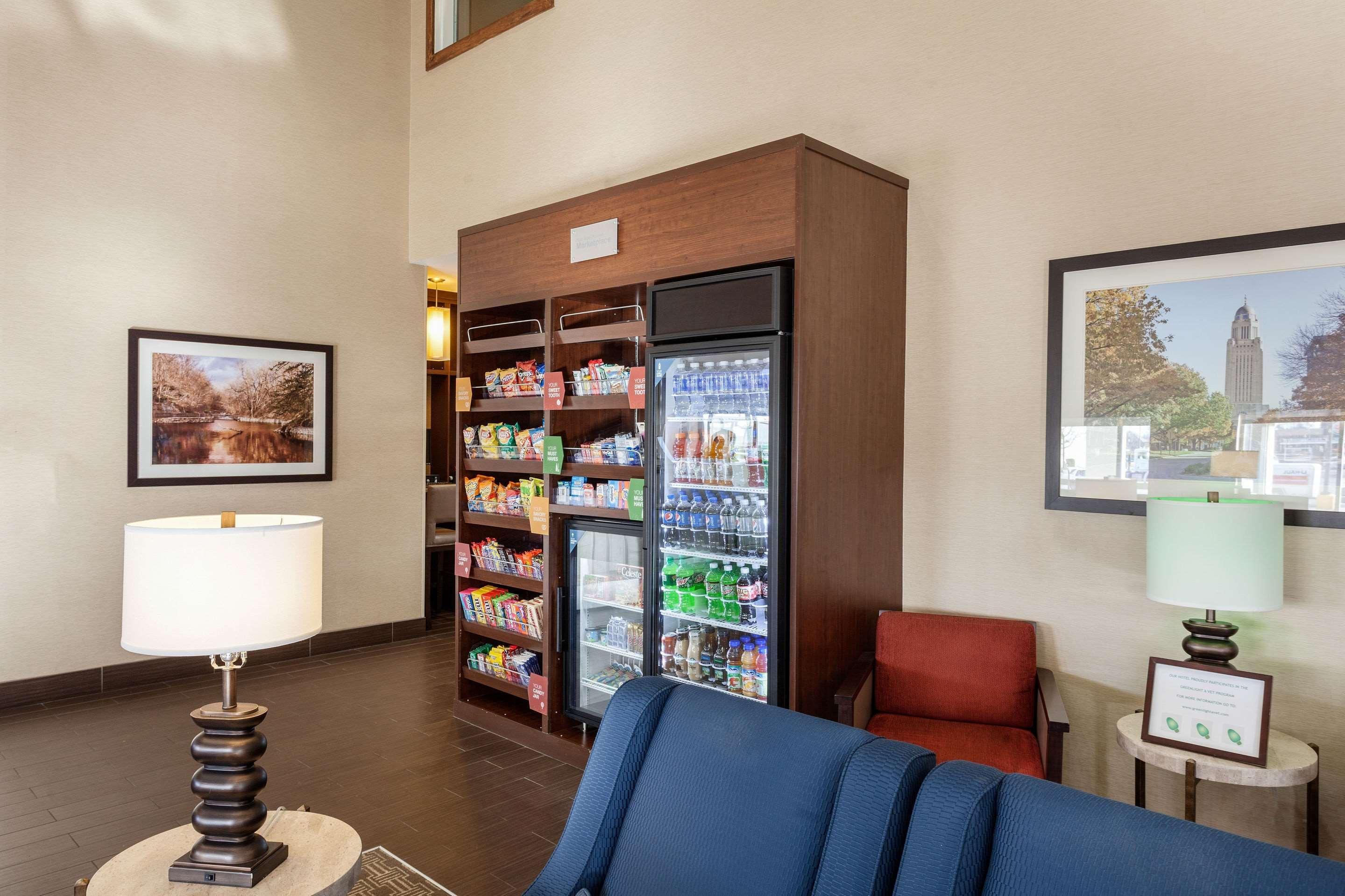 Comfort Suites University Lincoln Extérieur photo