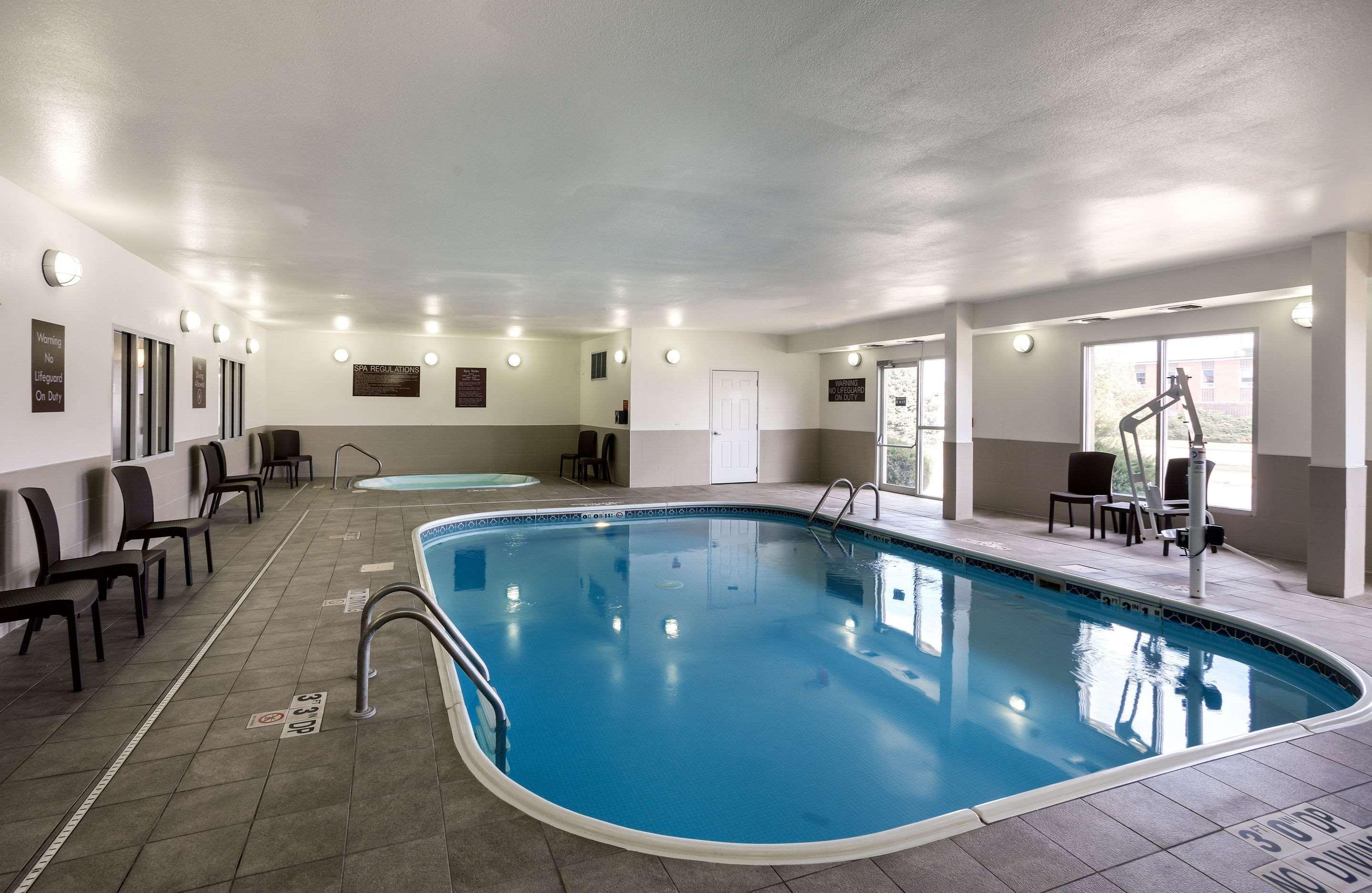 Comfort Suites University Lincoln Extérieur photo